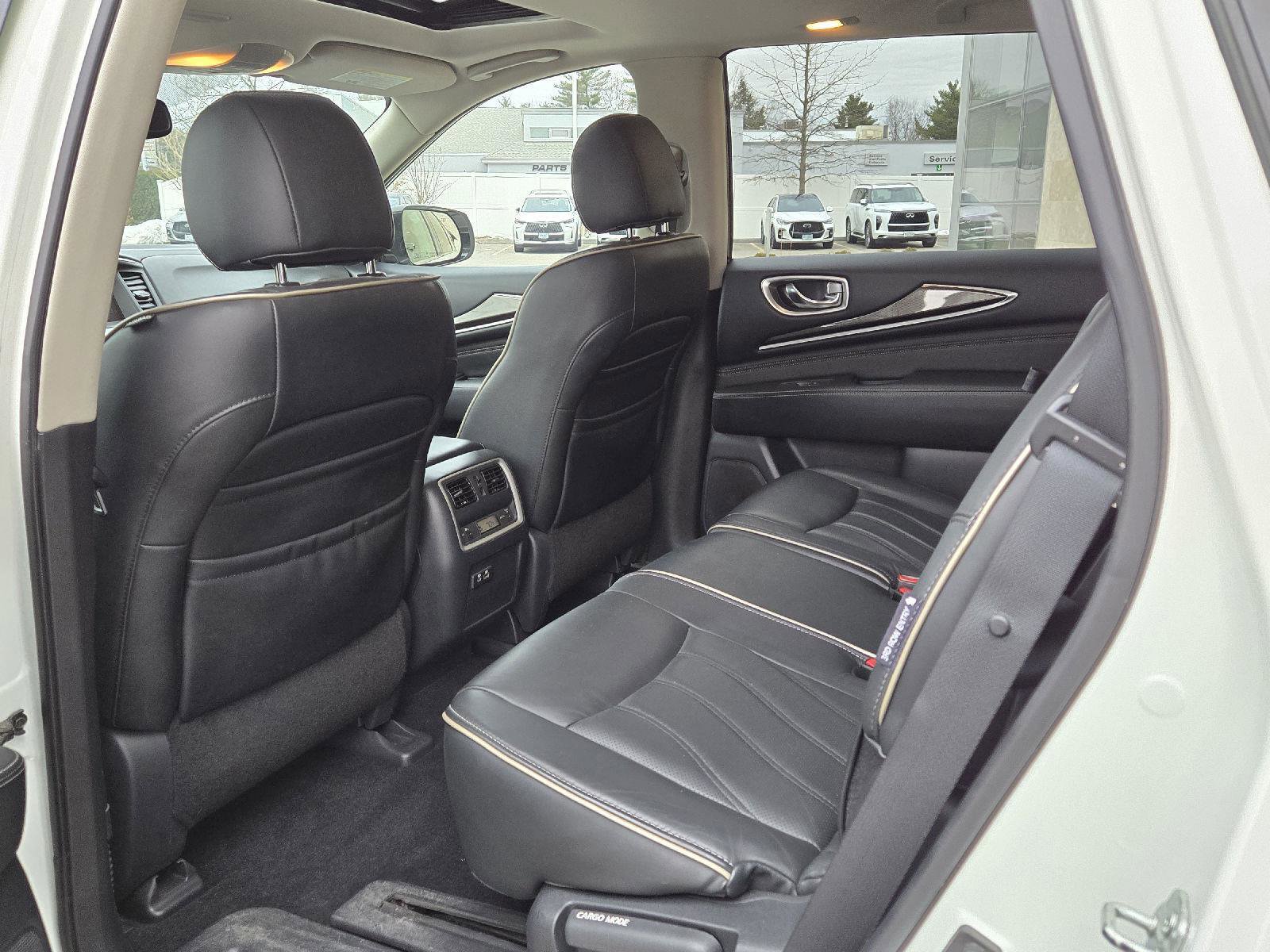 Used 2019 INFINITI QX60 Luxe w/ Essential Package image 22