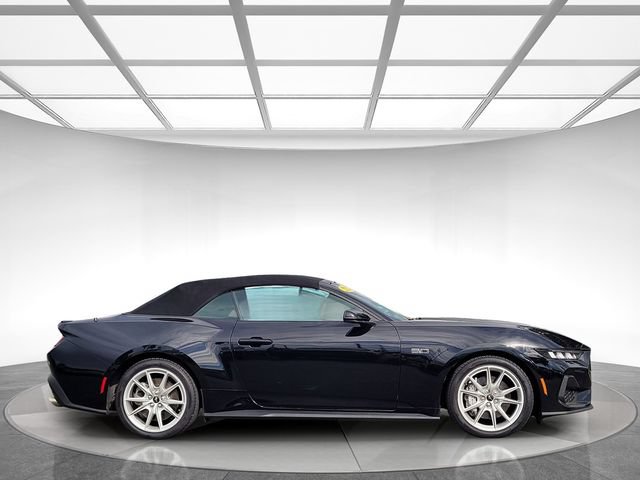 Used 2024 Ford Mustang GT Premium RWD image 3