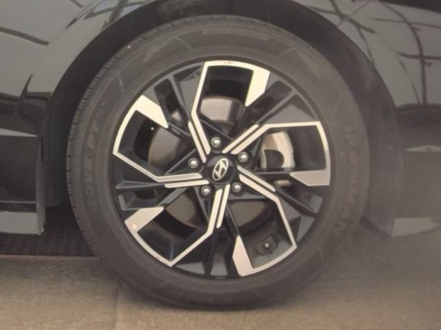 Used 2025 Hyundai Sonata SEL FWD image 21