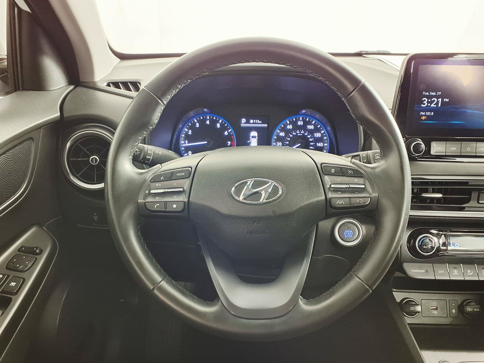 Certified 2023 Hyundai Kona SEL w/ Convenience Package FWD image 15