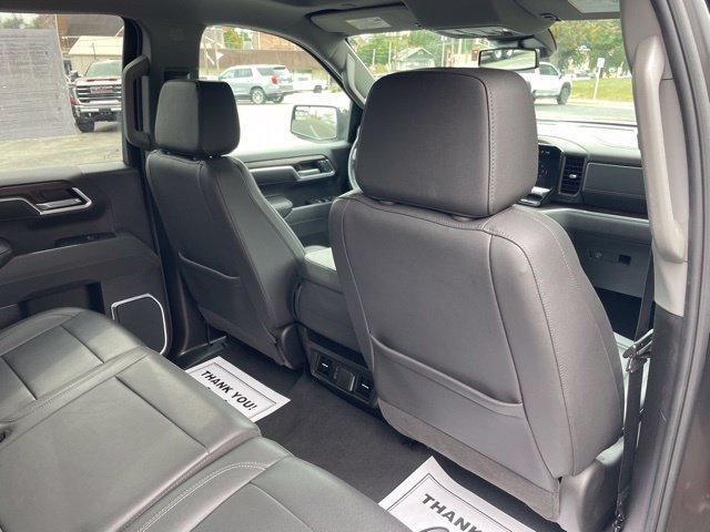 Used 2025 GMC Sierra 1500 SLT AWD/4WD image 37