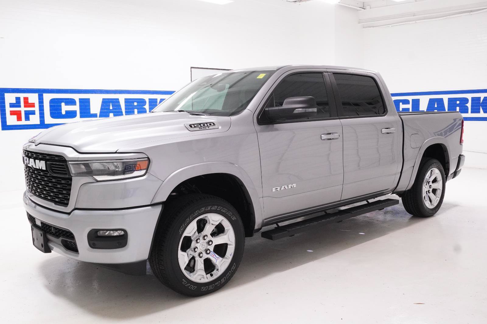 Used 2025 RAM 1500 Lone Star RWD image 31