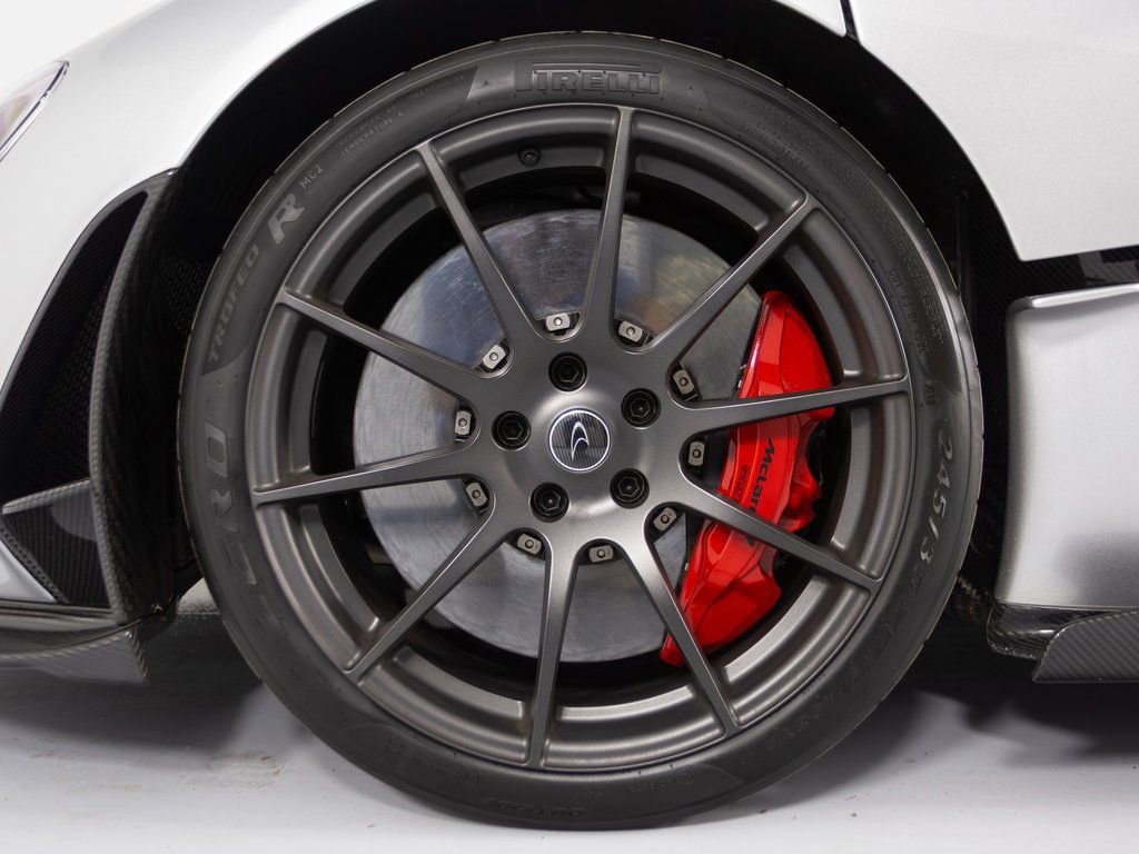 Used 2014 McLaren P1 image 10