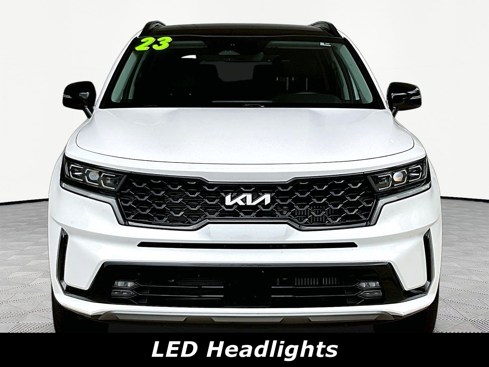 Used 2023 Kia Sorento SX AWD/4WD image 2