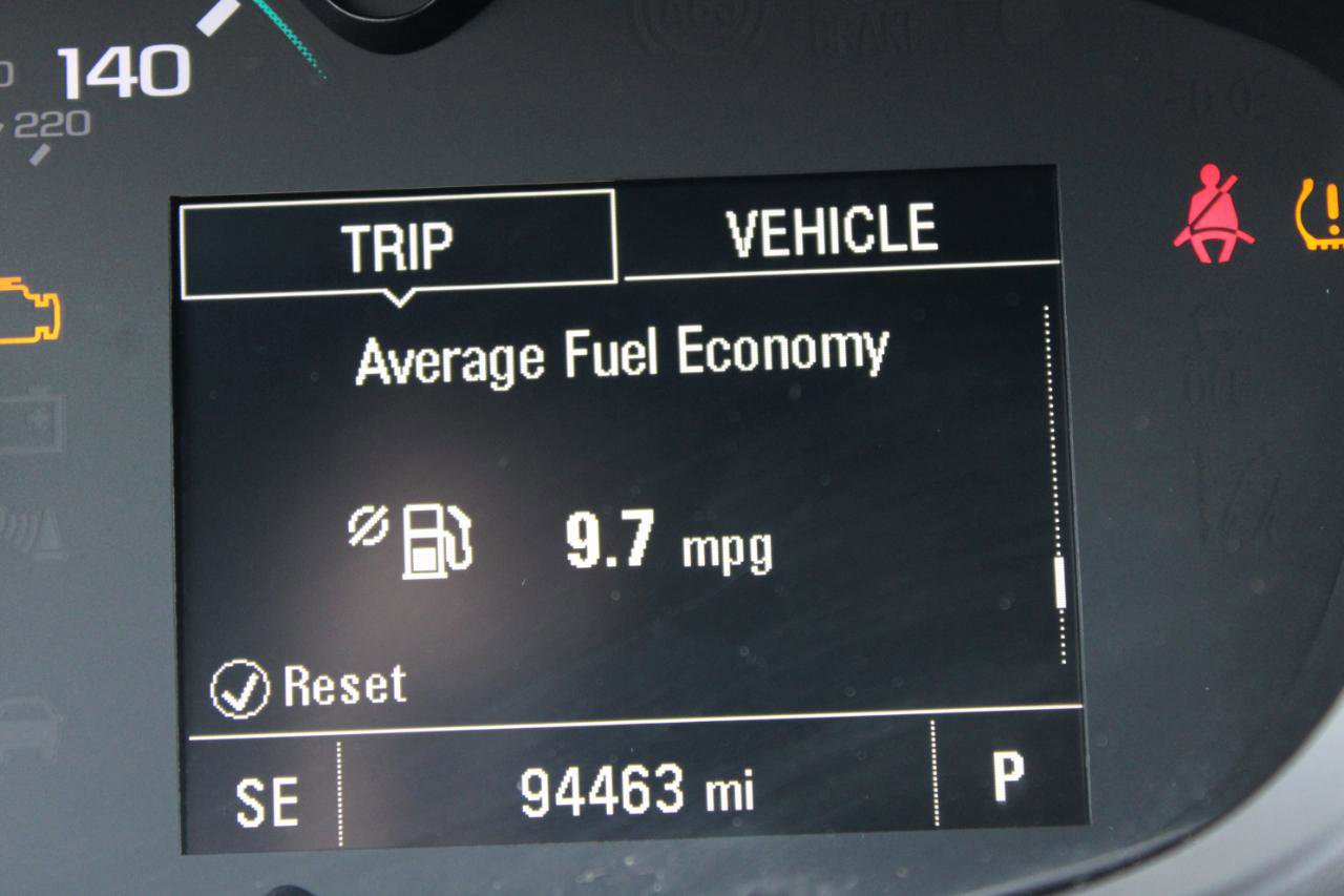 Used 2021 Chevrolet Trax LT w/ LT Convenience Package image 23