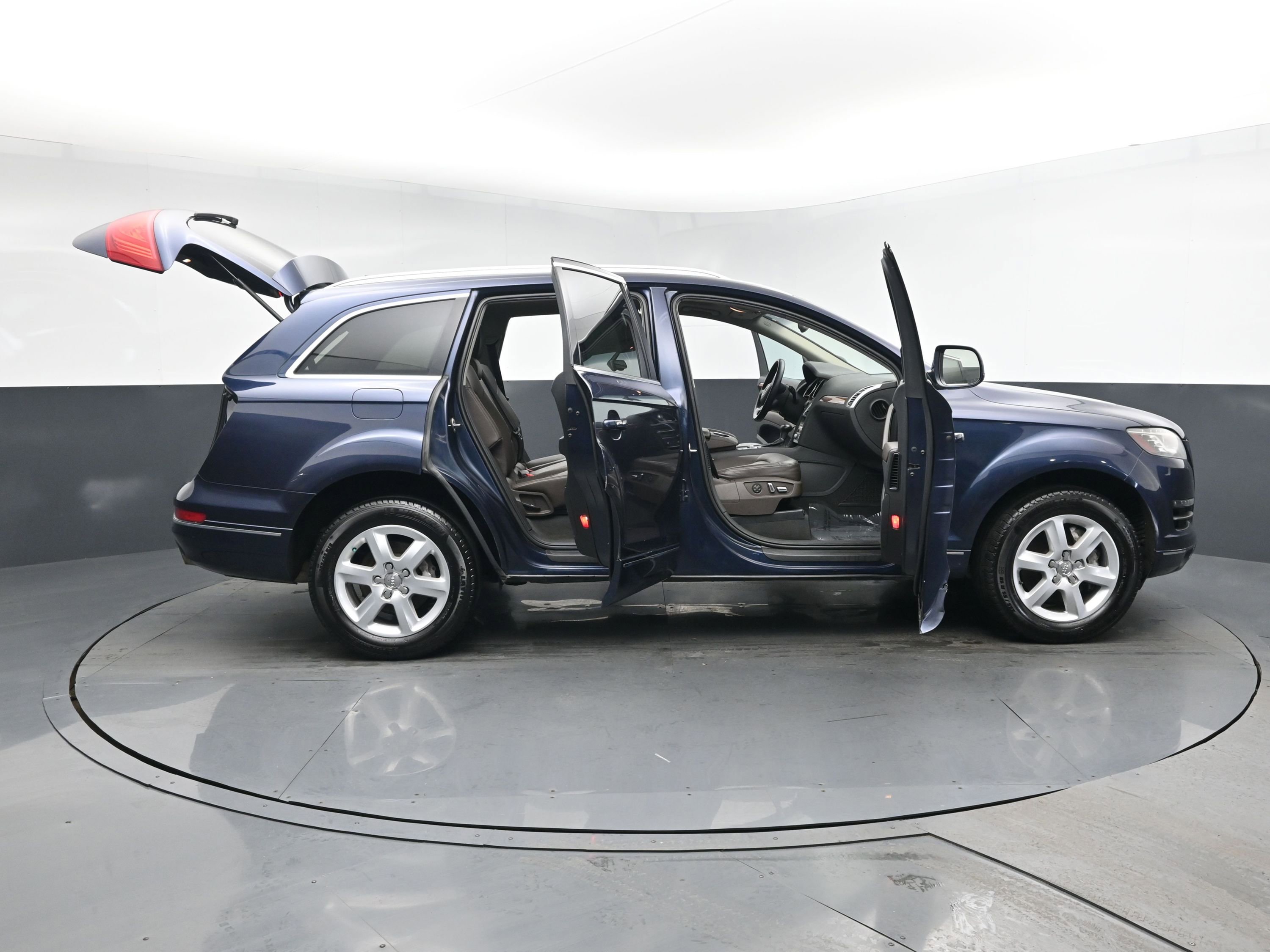 Used 2015 Audi Q7 3.0T Premium w/ Technology Package image 24