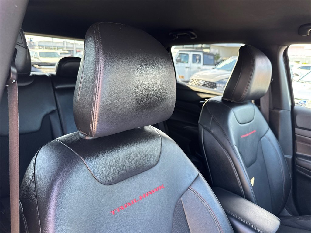 Used 2024 Jeep Compass Trailhawk image 17