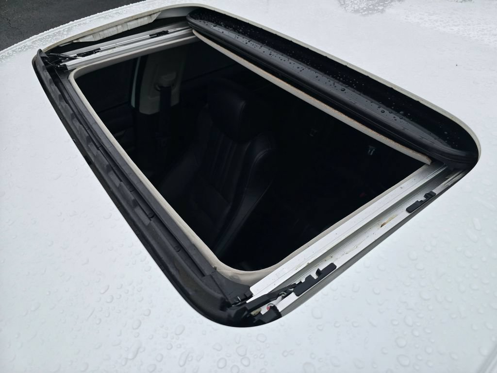 Used 2021 Honda Accord Touring image 18