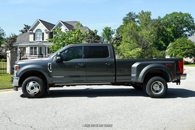 Used 2017 Ford F350 Lariat w/ Lariat Ultimate Package AWD/4WD image 3