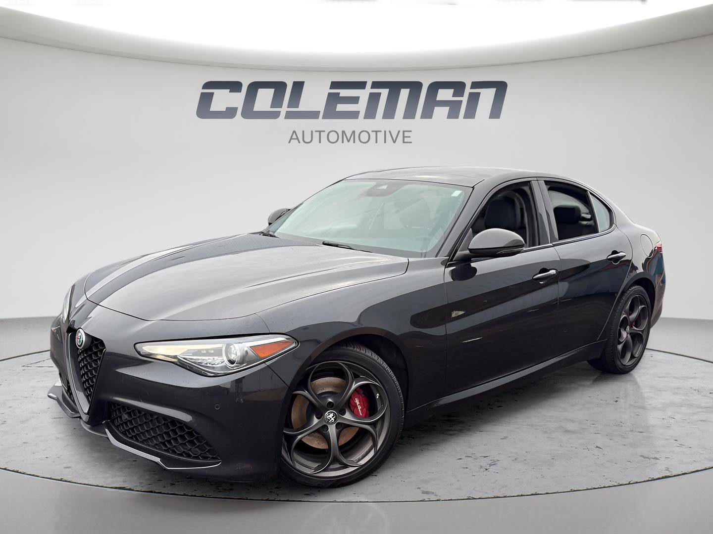 Used 2019 Alfa Romeo Giulia AWD image 1