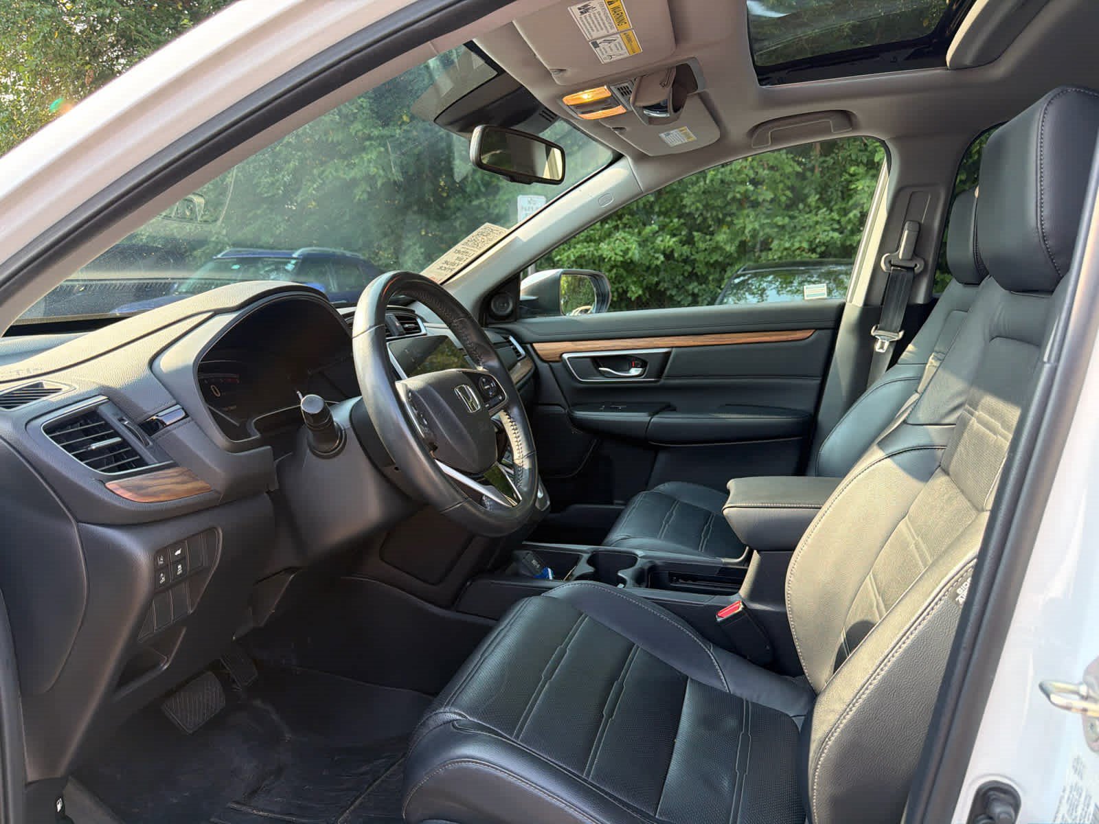 Used 2019 Honda CR-V Touring image 5
