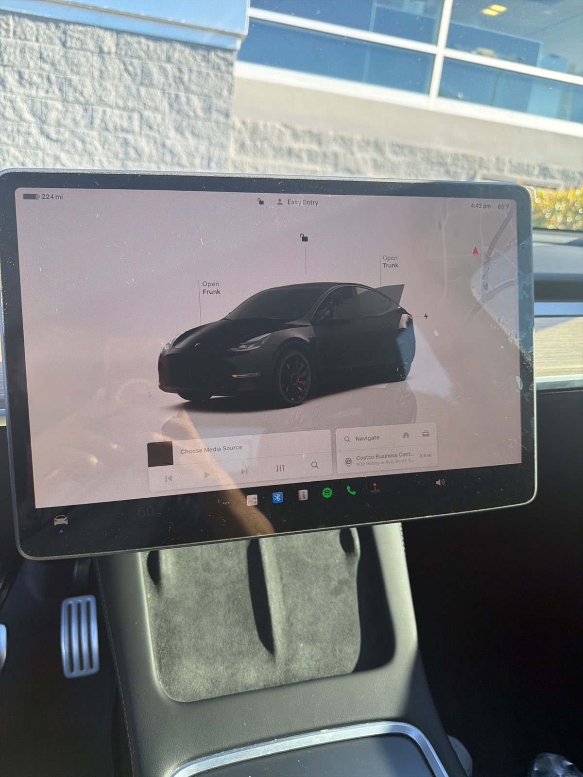 Used 2023 Tesla Model Y Performance image 8