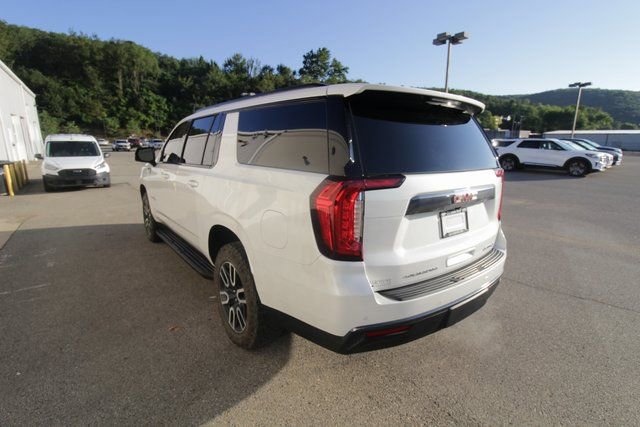 Used 2023 GMC Yukon XL AT4 w/ Technology Package image 14