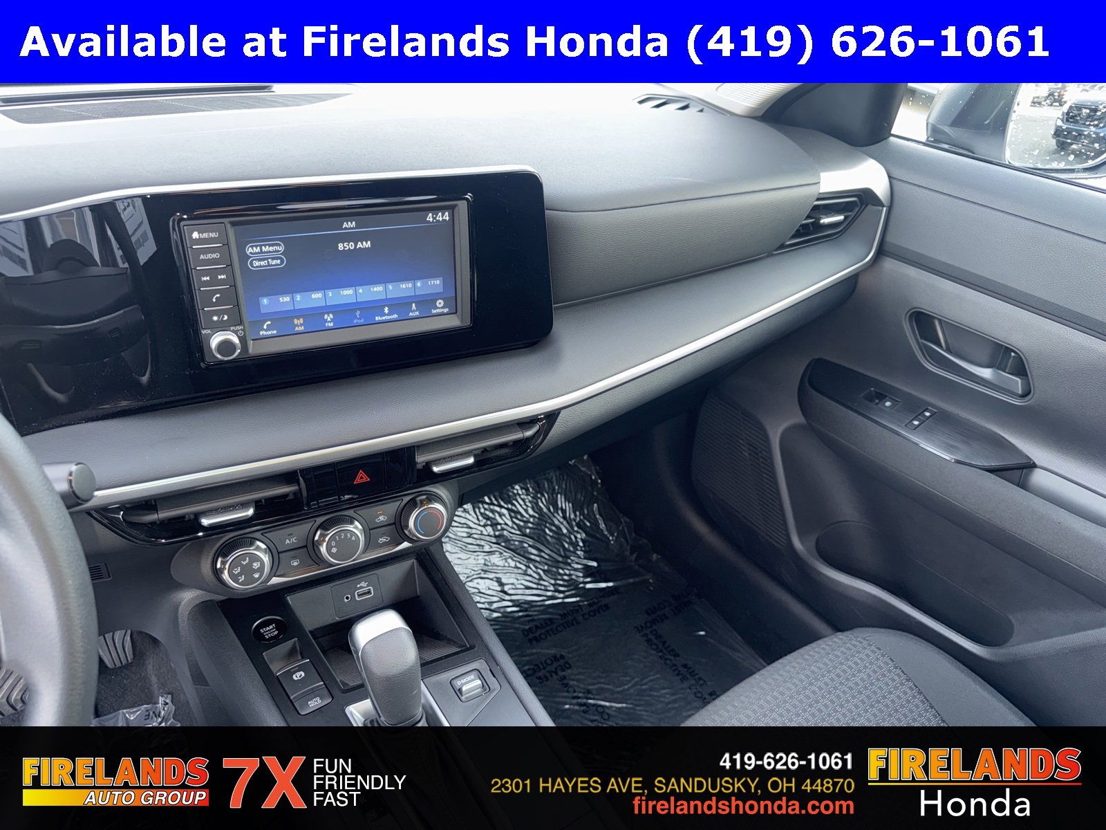 Used 2025 Nissan Kicks S image 17