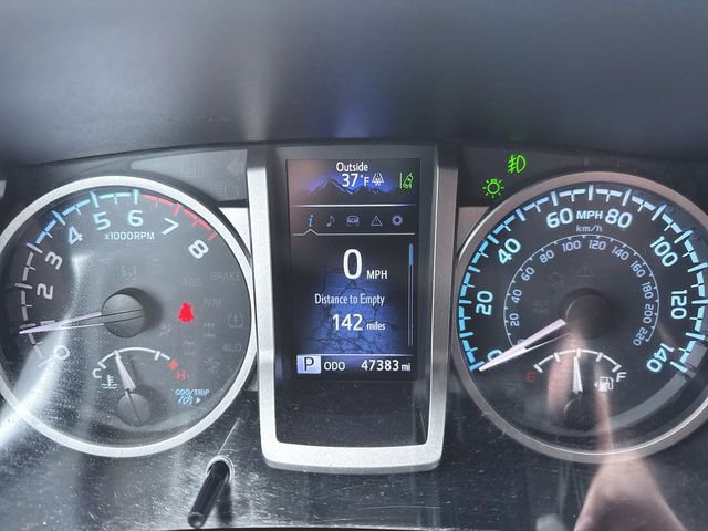 Used 2019 Toyota Tacoma SR5 AWD/4WD image 12