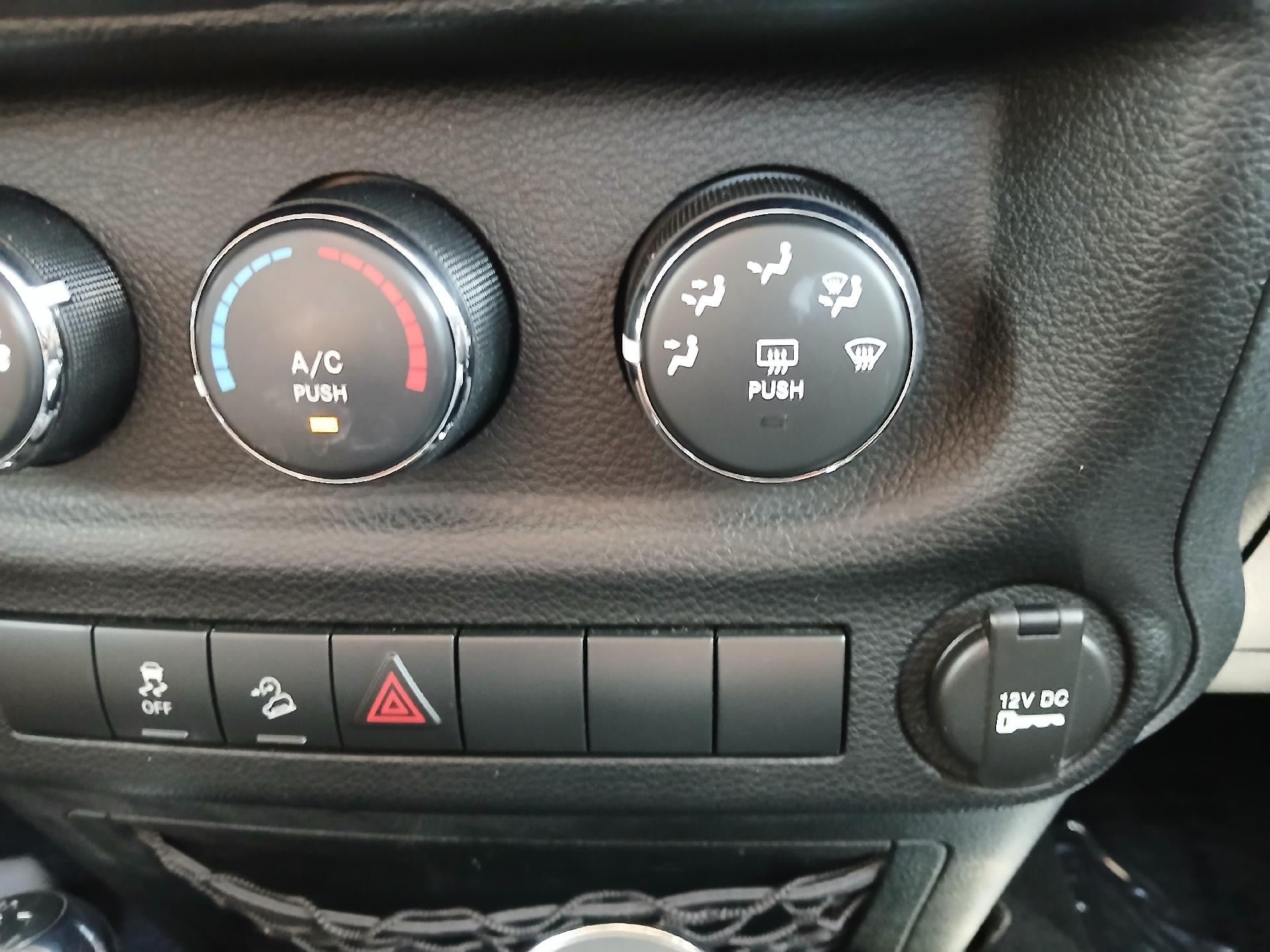 Used 2012 Jeep Wrangler Sport AWD/4WD image 29