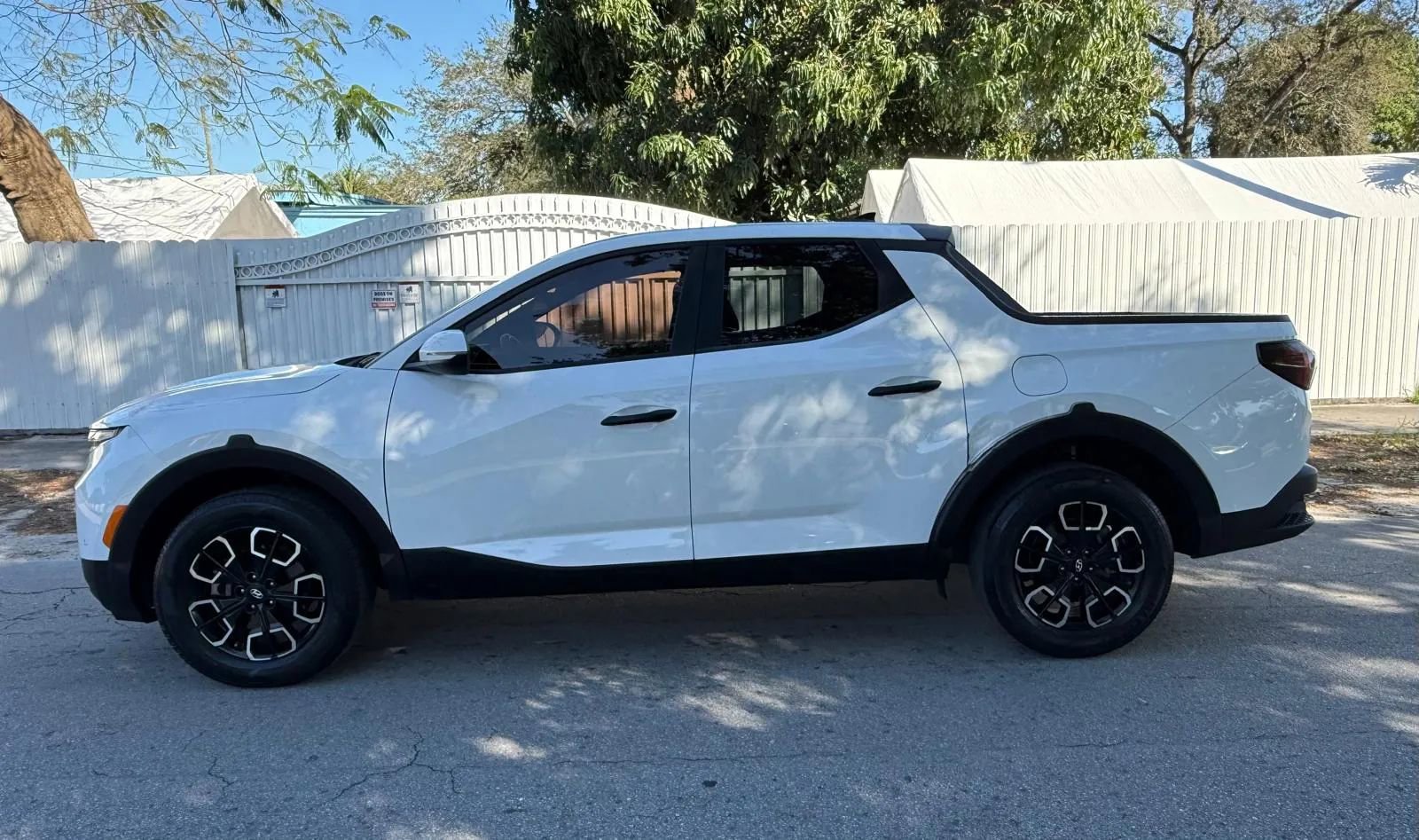 Used 2022 Hyundai Santa Cruz SEL FWD image 3
