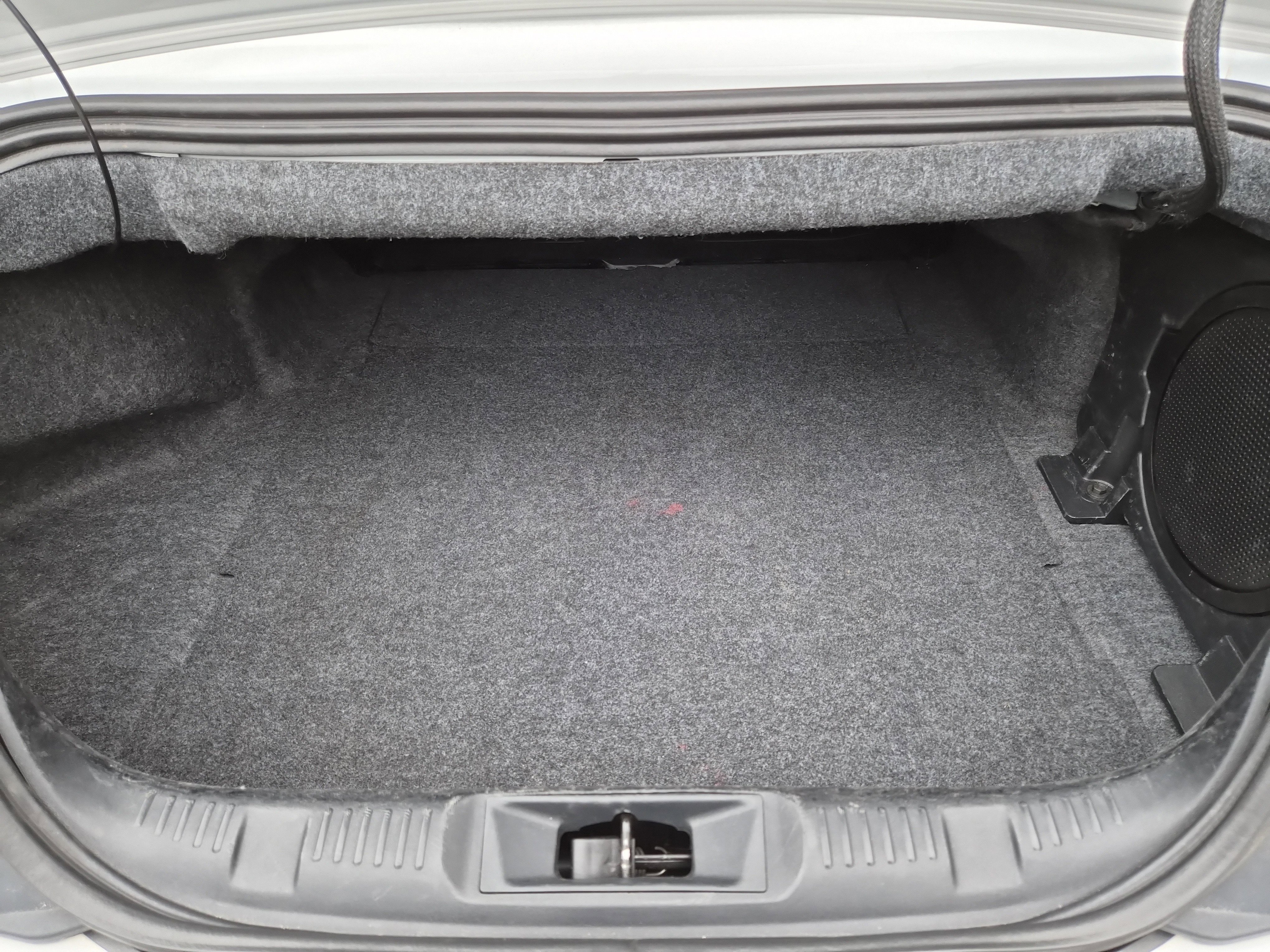 Used 2024 Ford Mustang Premium image 8