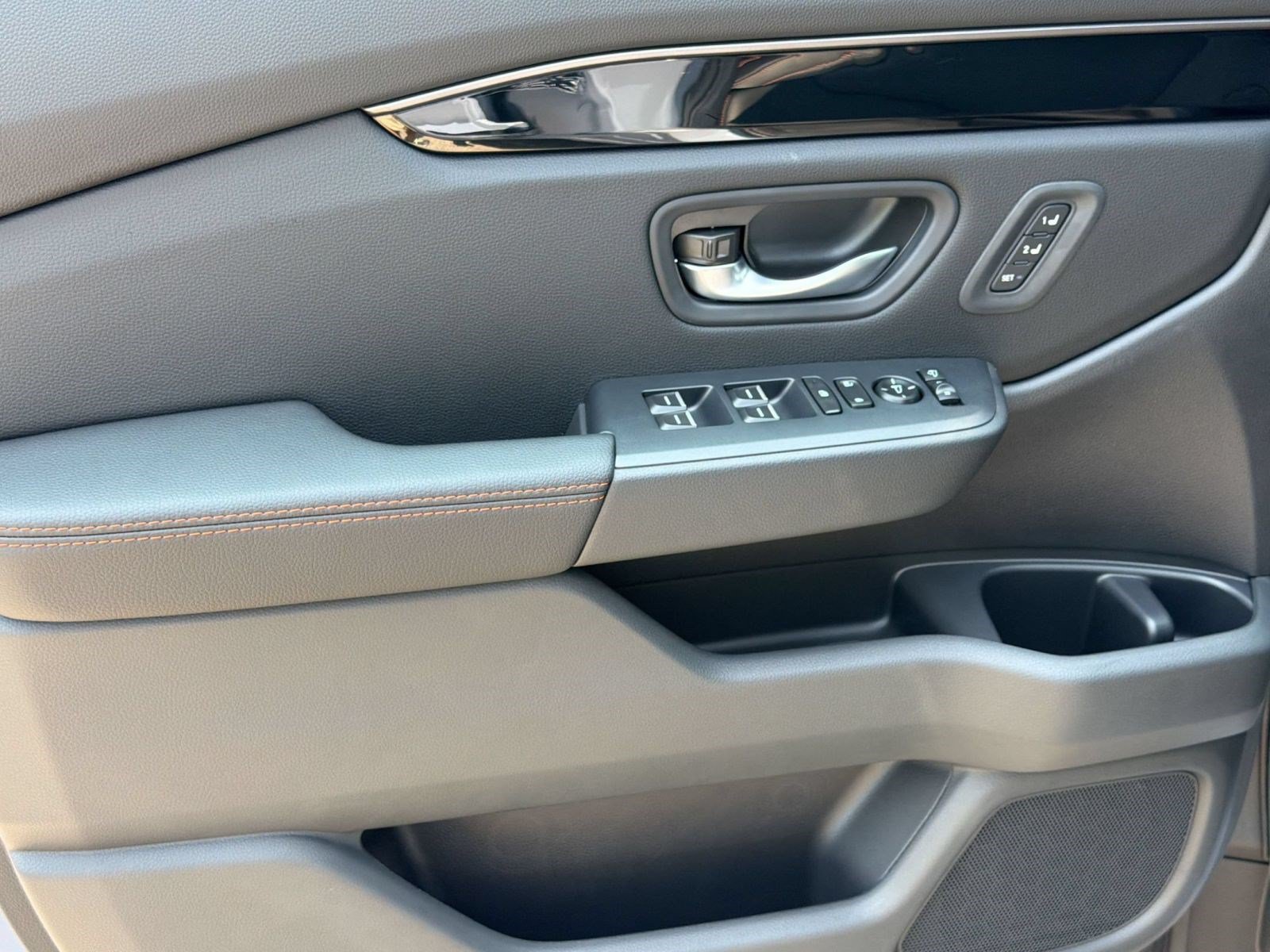 New 2026 Honda Pilot TrailSport image 14