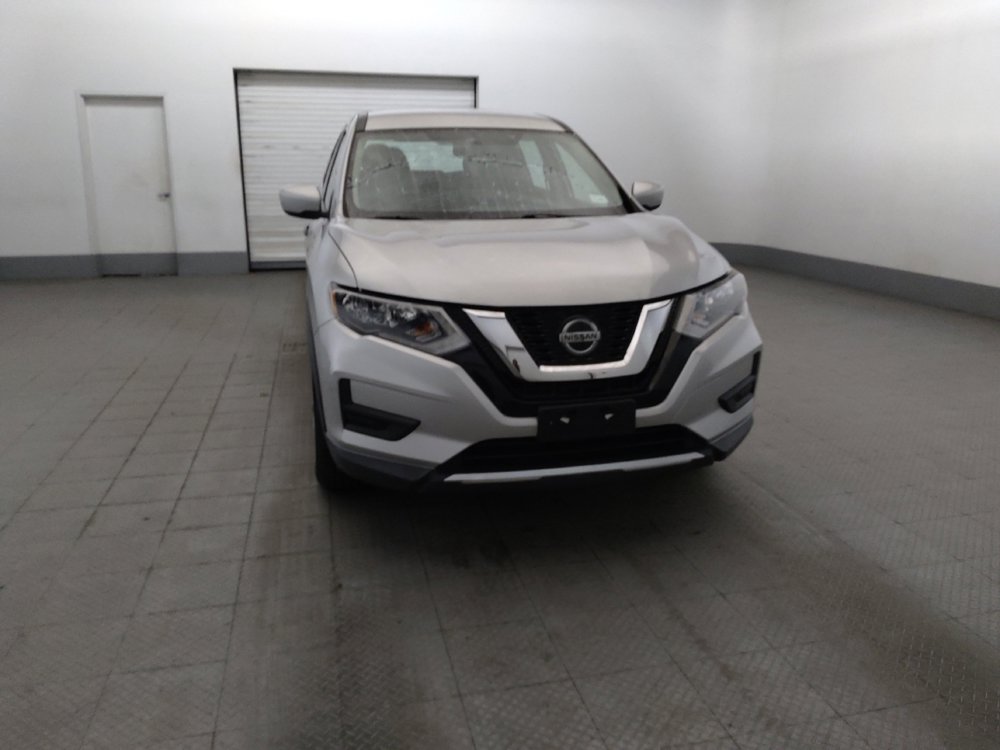 Used 2018 Nissan Rogue S AWD/4WD image 14
