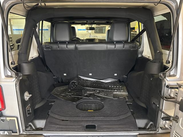Used 2017 Jeep Wrangler Unlimited Sahara image 14