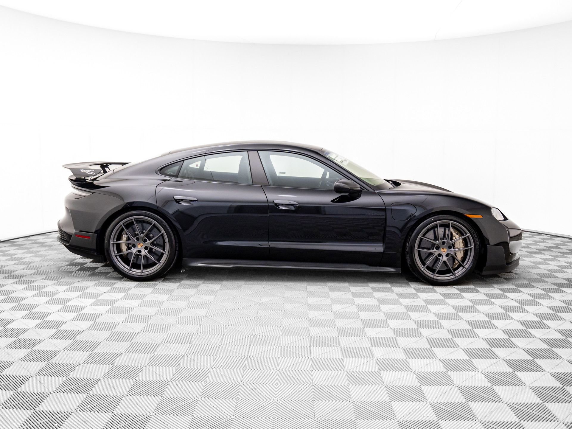 New 2026 Porsche Taycan GTS AWD/4WD image 7