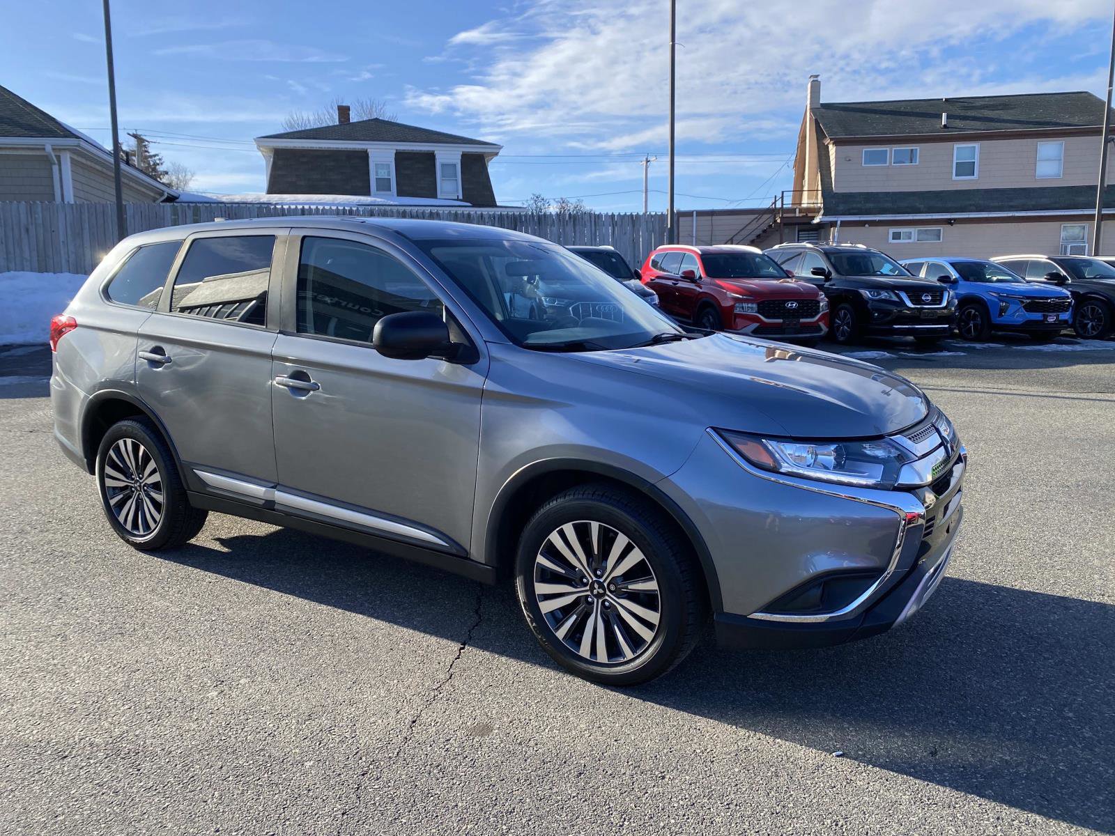Used 2019 Mitsubishi Outlander ES image 9