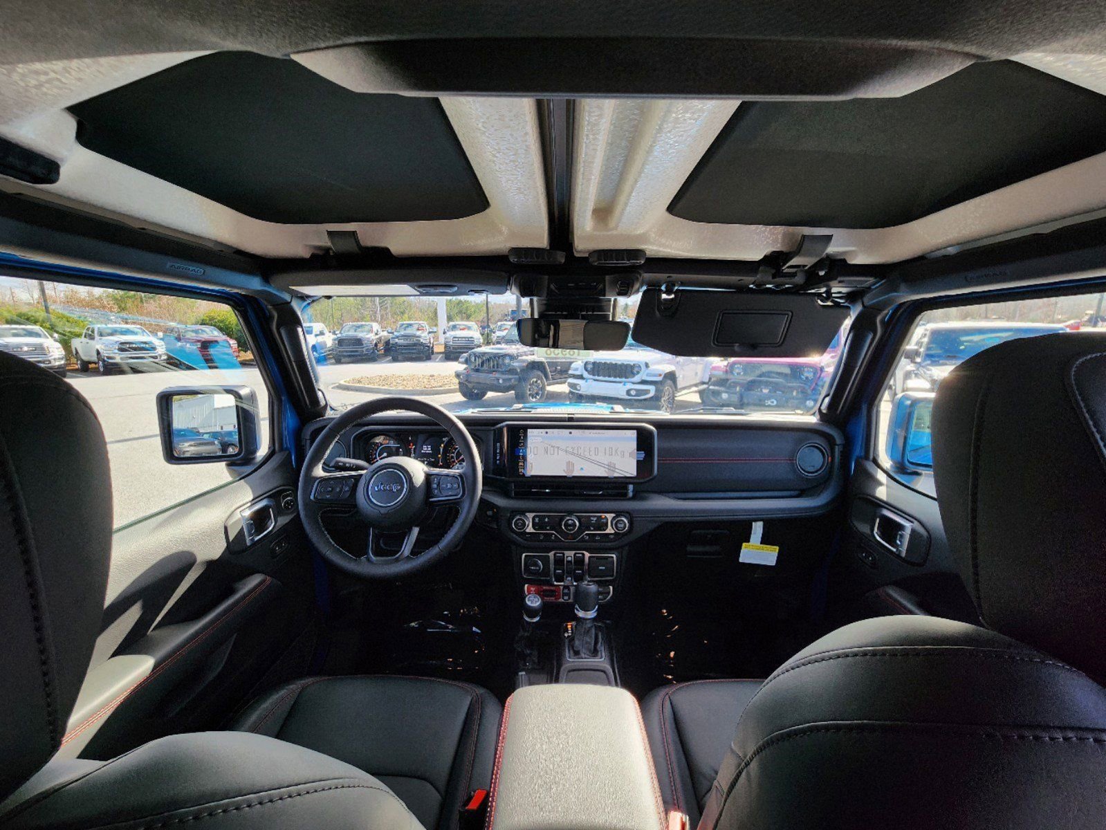 Used 2025 Jeep Wrangler Unlimited Rubicon image 13