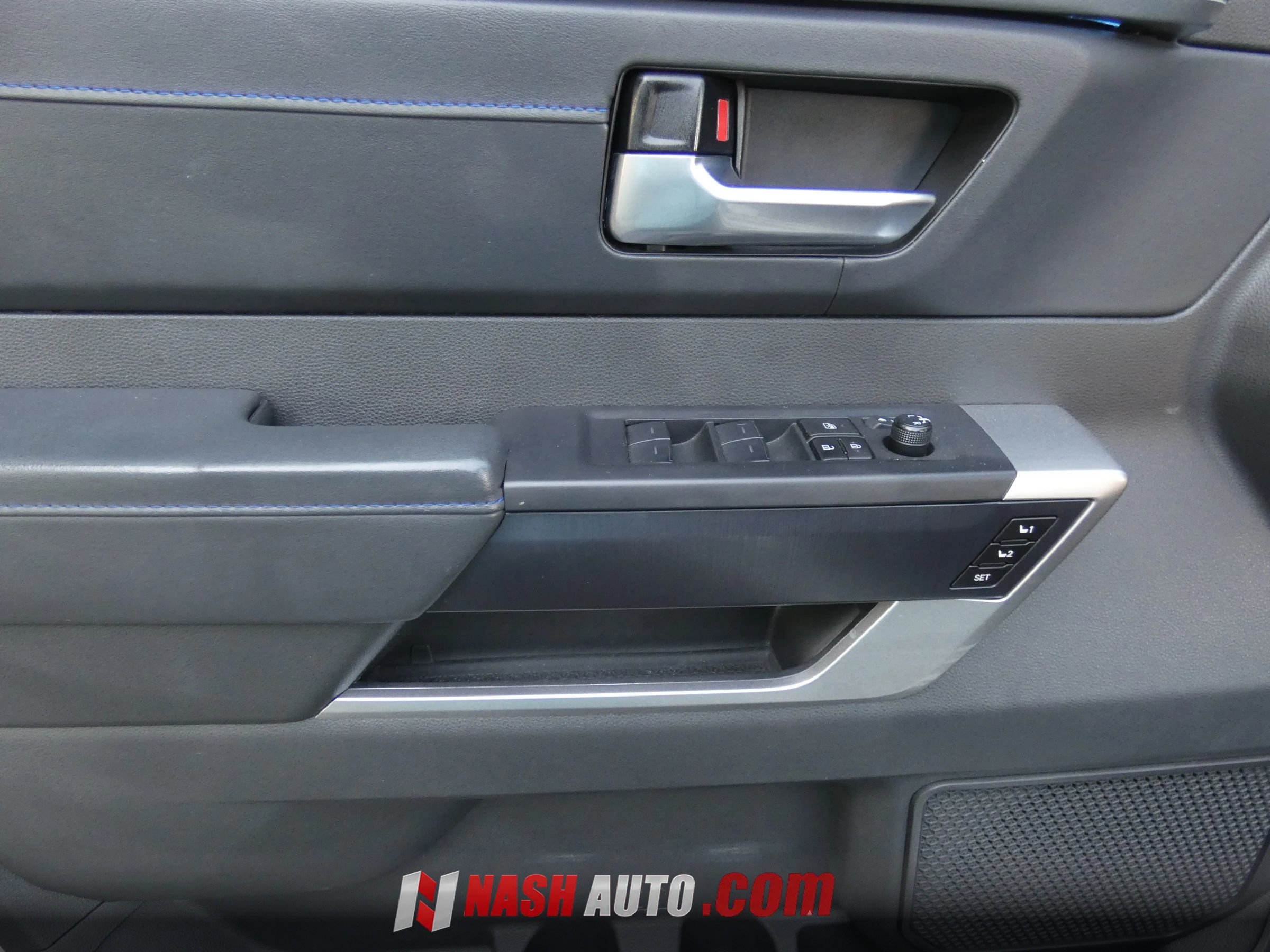Used 2024 Toyota Tundra Platinum AWD/4WD image 58