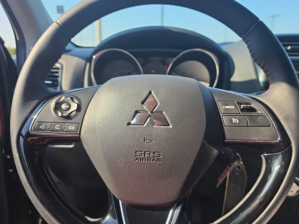 Used 2026 Mitsubishi Outlander Sport LE AWD/4WD image 13