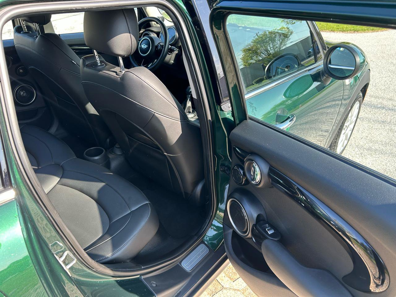 Used 2015 MINI Cooper S FWD image 16
