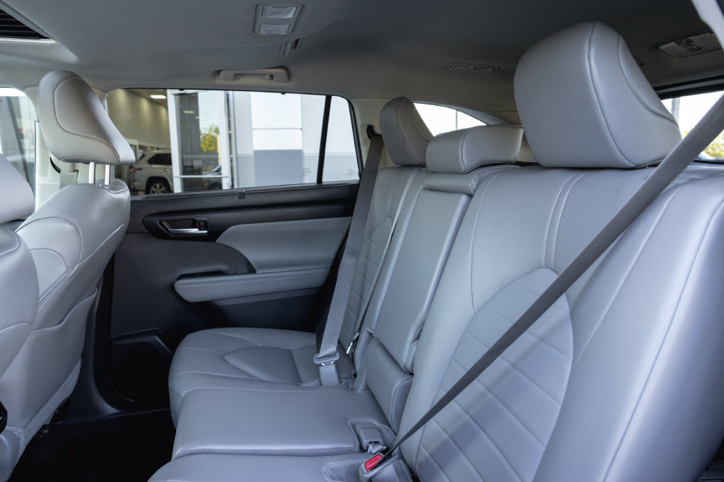 Certified 2026 Toyota Highlander XLE AWD/4WD image 26