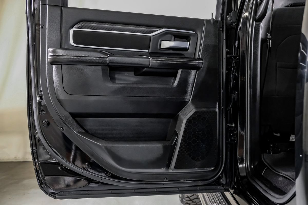 Used 2025 RAM 2500 Big Horn AWD/4WD image 36