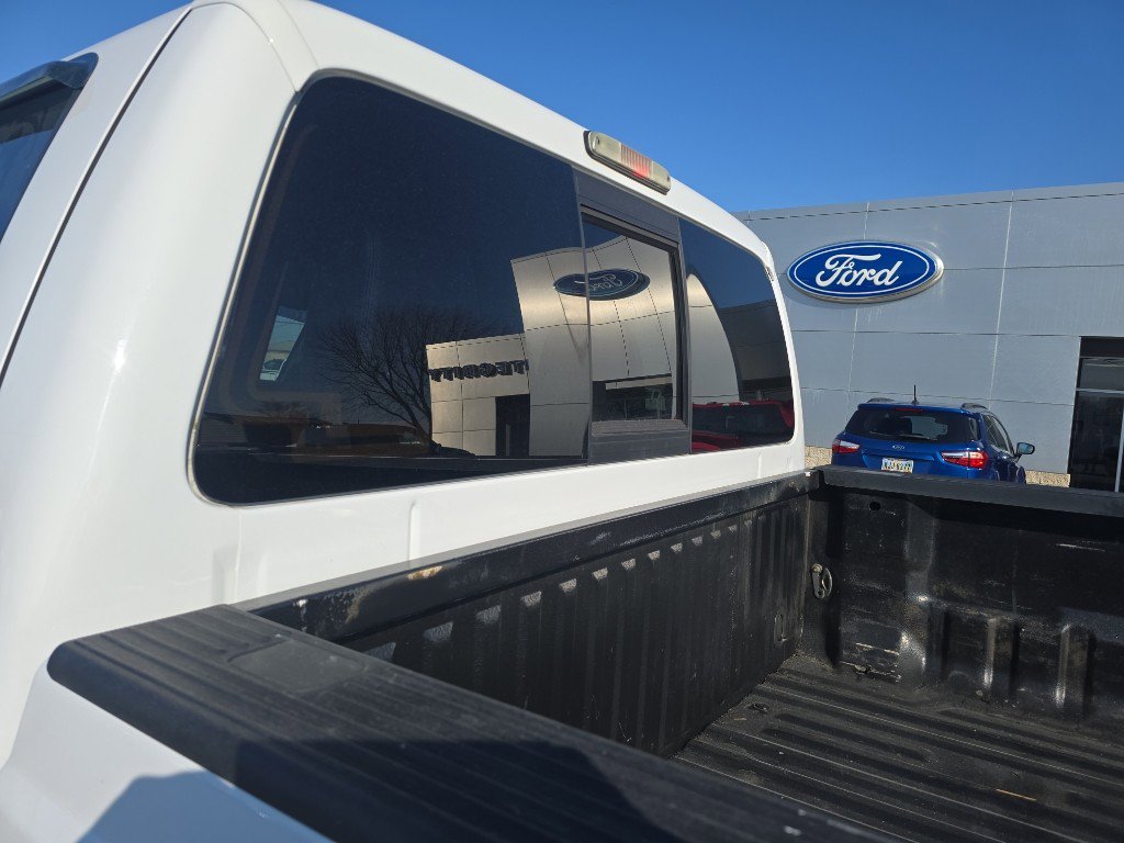 Used 2014 Ford F550 4x4 Crew Cab Super Duty w/ Lariat Interior Package image 15