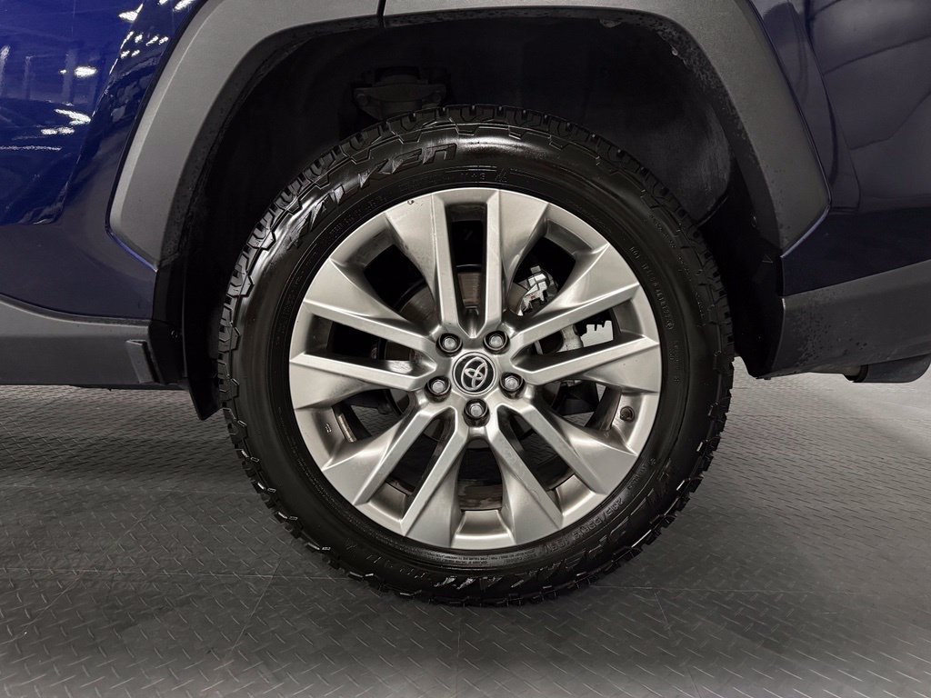 Used 2021 Toyota RAV4 Limited AWD/4WD image 7