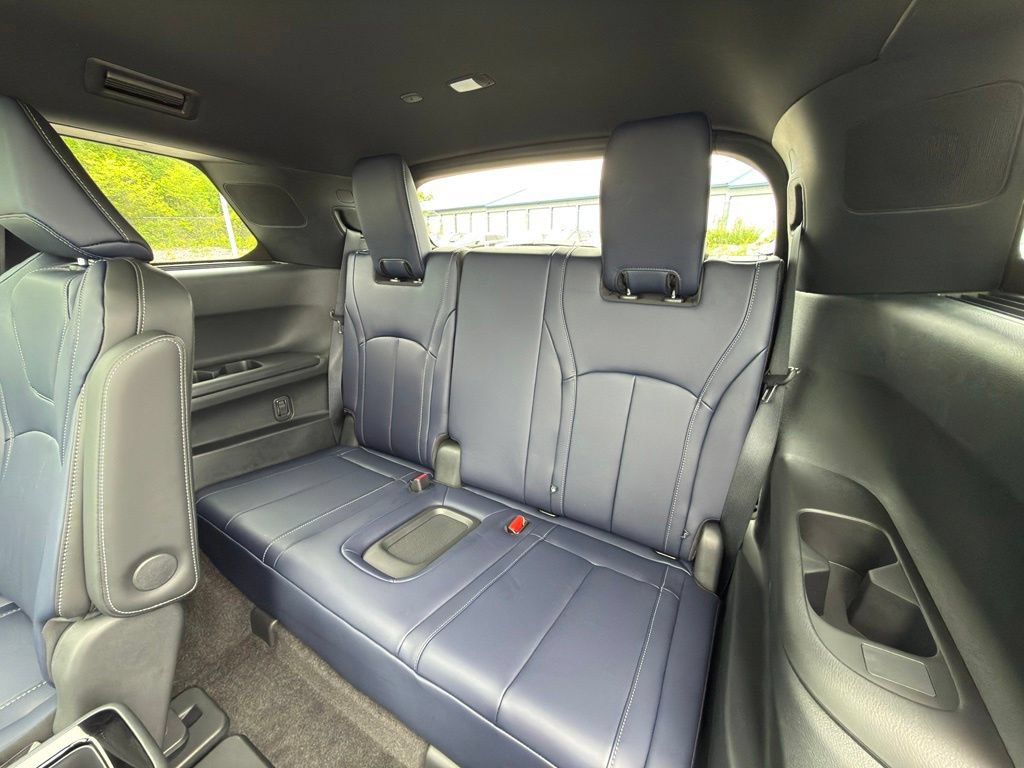 New 2027 INFINITI QX60 Sport w/ Dark Cargo Package AWD/4WD image 15