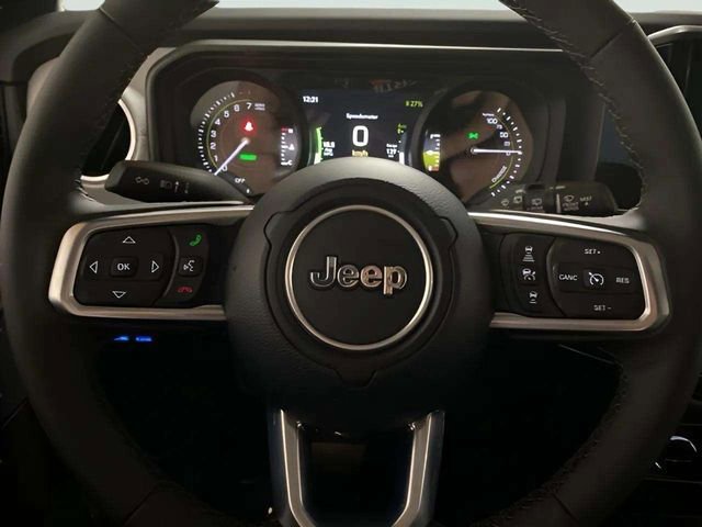 Used 2025 Jeep Wrangler Unlimited Sahara w/ Safety Group AWD/4WD image 42