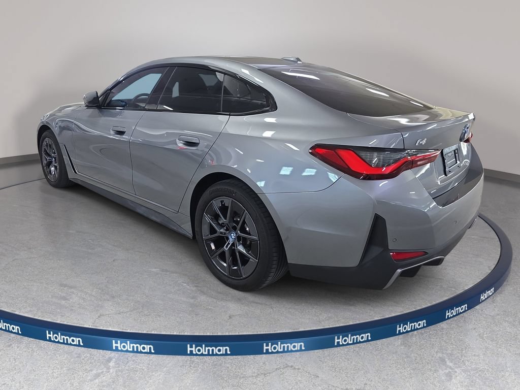 Used 2023 BMW i4 eDrive35 RWD image 9