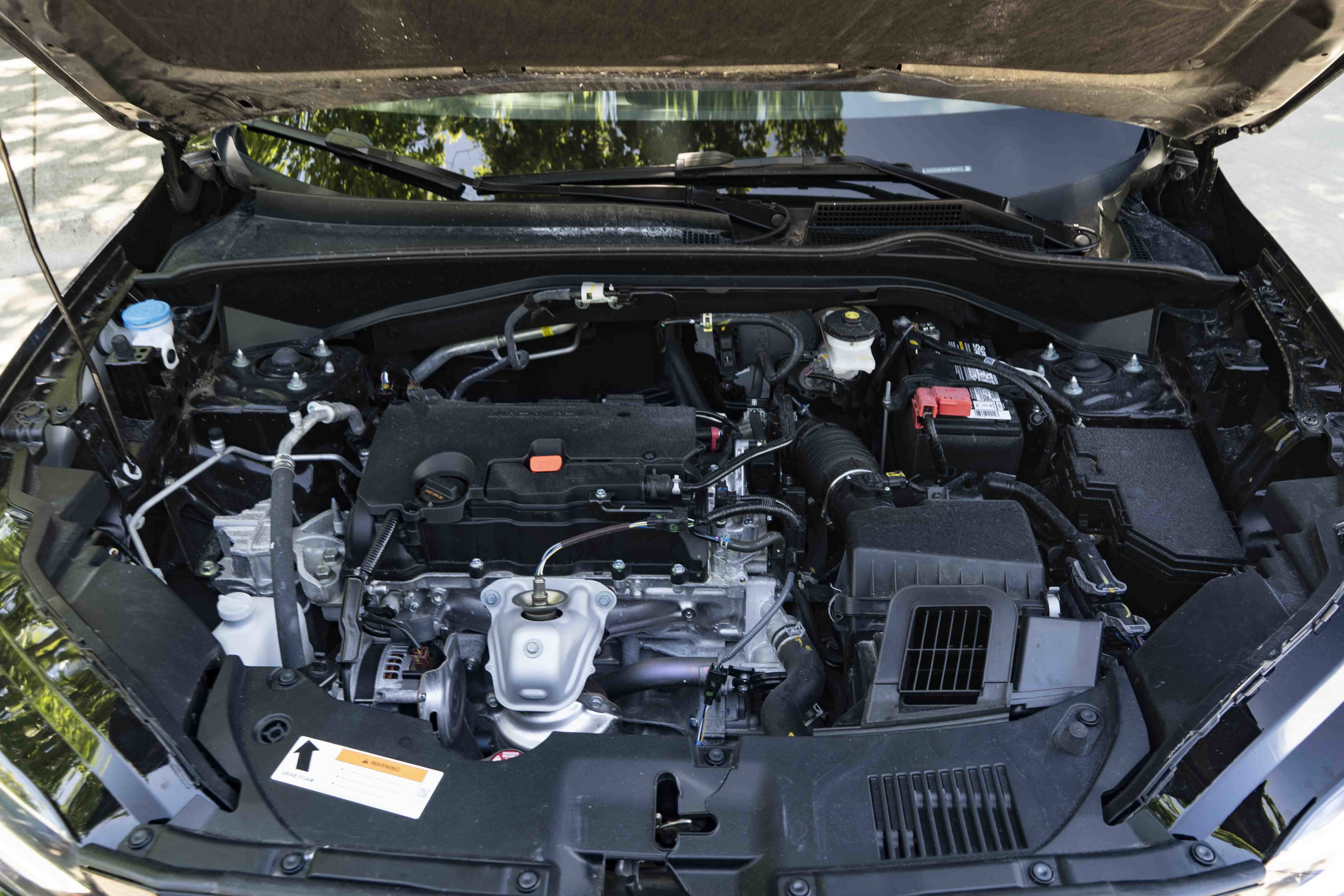 Certified 2025 Honda HR-V LX image 42