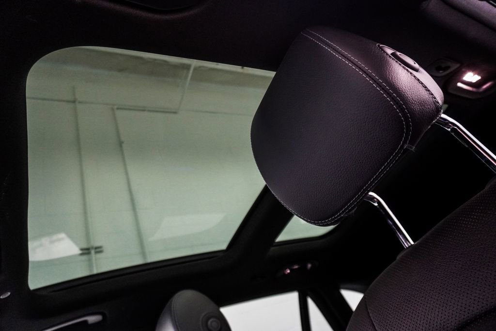 Used 2020 Mercedes-Benz GLC 43 AMG 4MATIC image 8