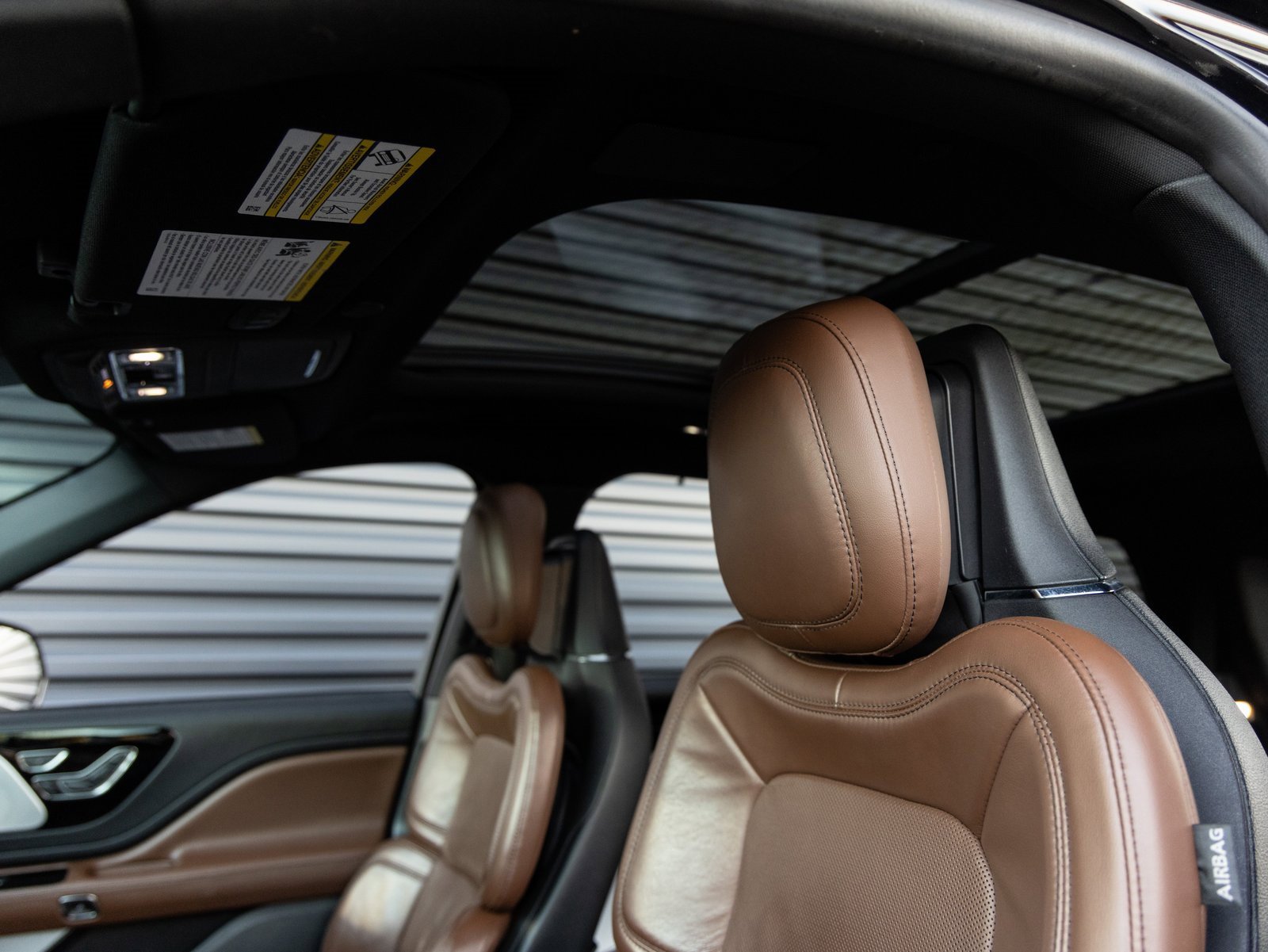 Used 2020 Lincoln Aviator Reserve w/ Equipment Group 202A image 23