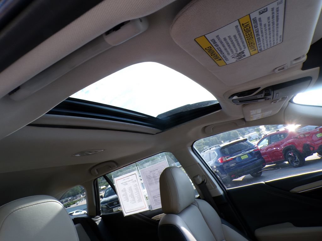 Used 2023 Subaru Outback Limited AWD/4WD image 16