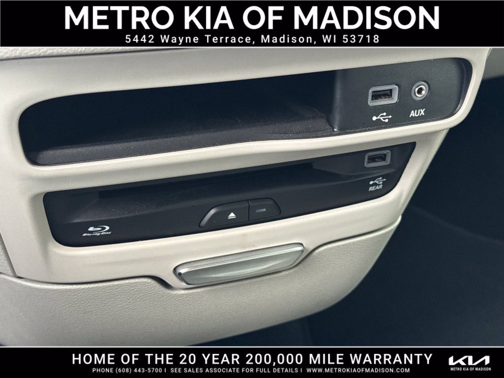 Used 2019 Chrysler Pacifica Touring-L Plus FWD image 25