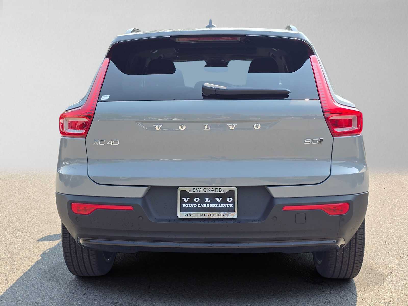 New 2026 Volvo XC40 B5 Ultra w/ Protection Package Premier AWD/4WD image 4