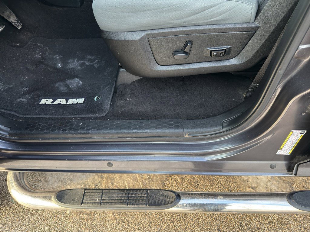 Used 2017 RAM 1500 Big Horn image 15