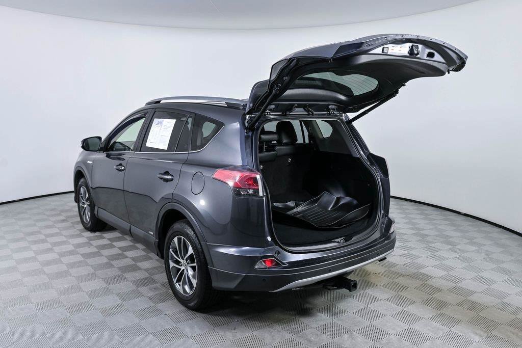 Used 2018 Toyota RAV4 XLE w/ Convenience Package AWD/4WD image 31