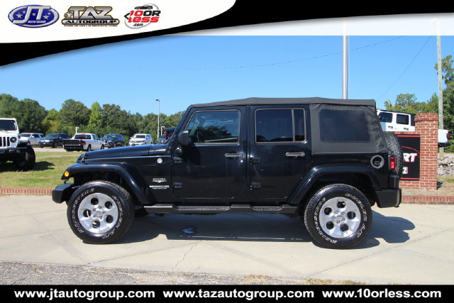 Used 2015 Jeep Wrangler Unlimited Sahara AWD/4WD image 4