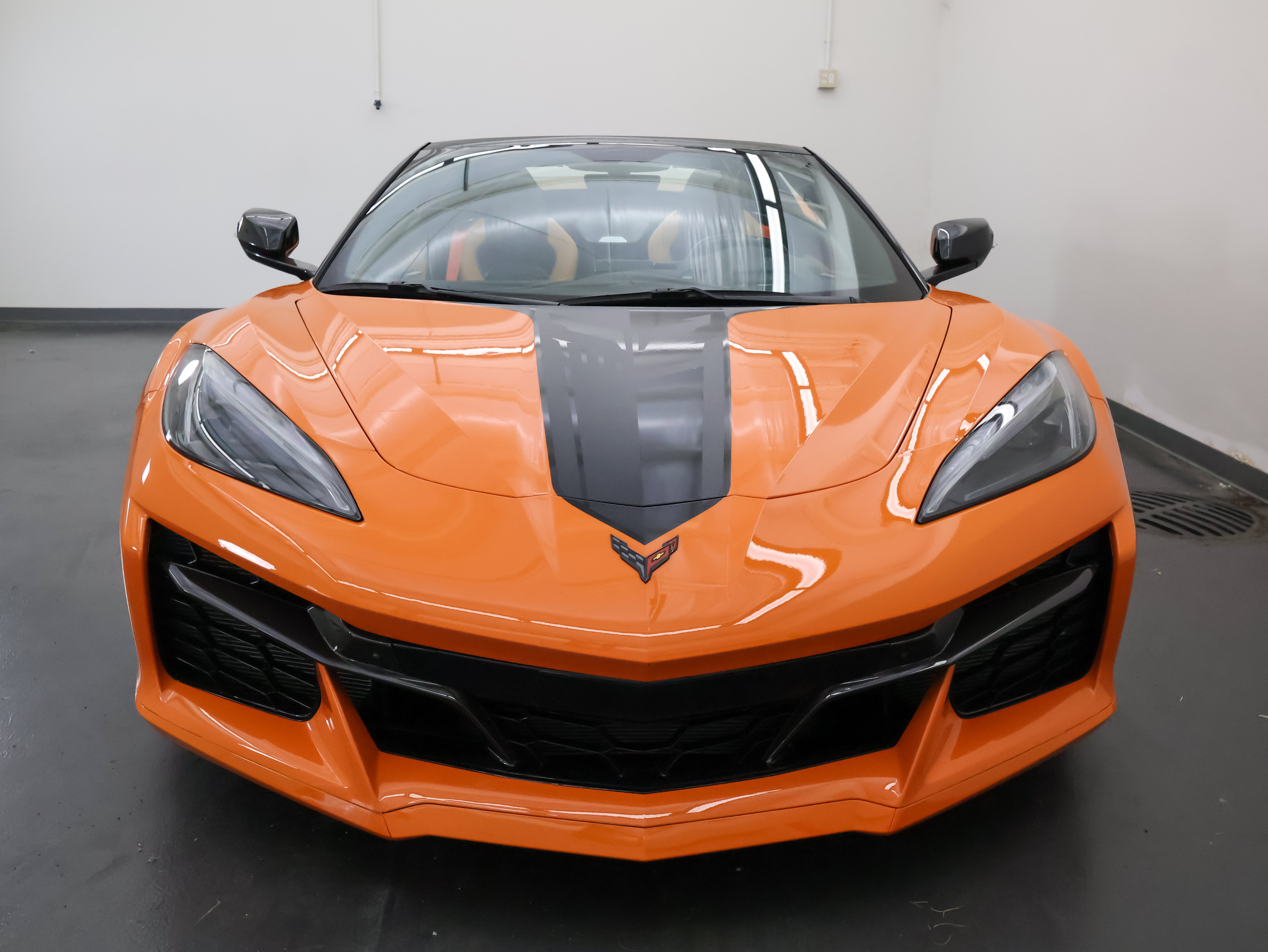 Used 2023 Chevrolet Corvette Z06 RWD image 9