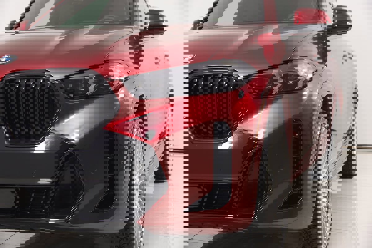 Used 2024 BMW X6 xDrive40i w/ Premium Package image 81