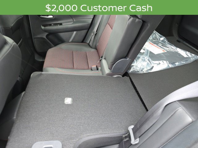 New 2026 Nissan Kicks SR w/ Cold Weather Package AWD/4WD image 5